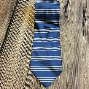 Roundtree Yorke Blue White Stripe 100% Silk Tie